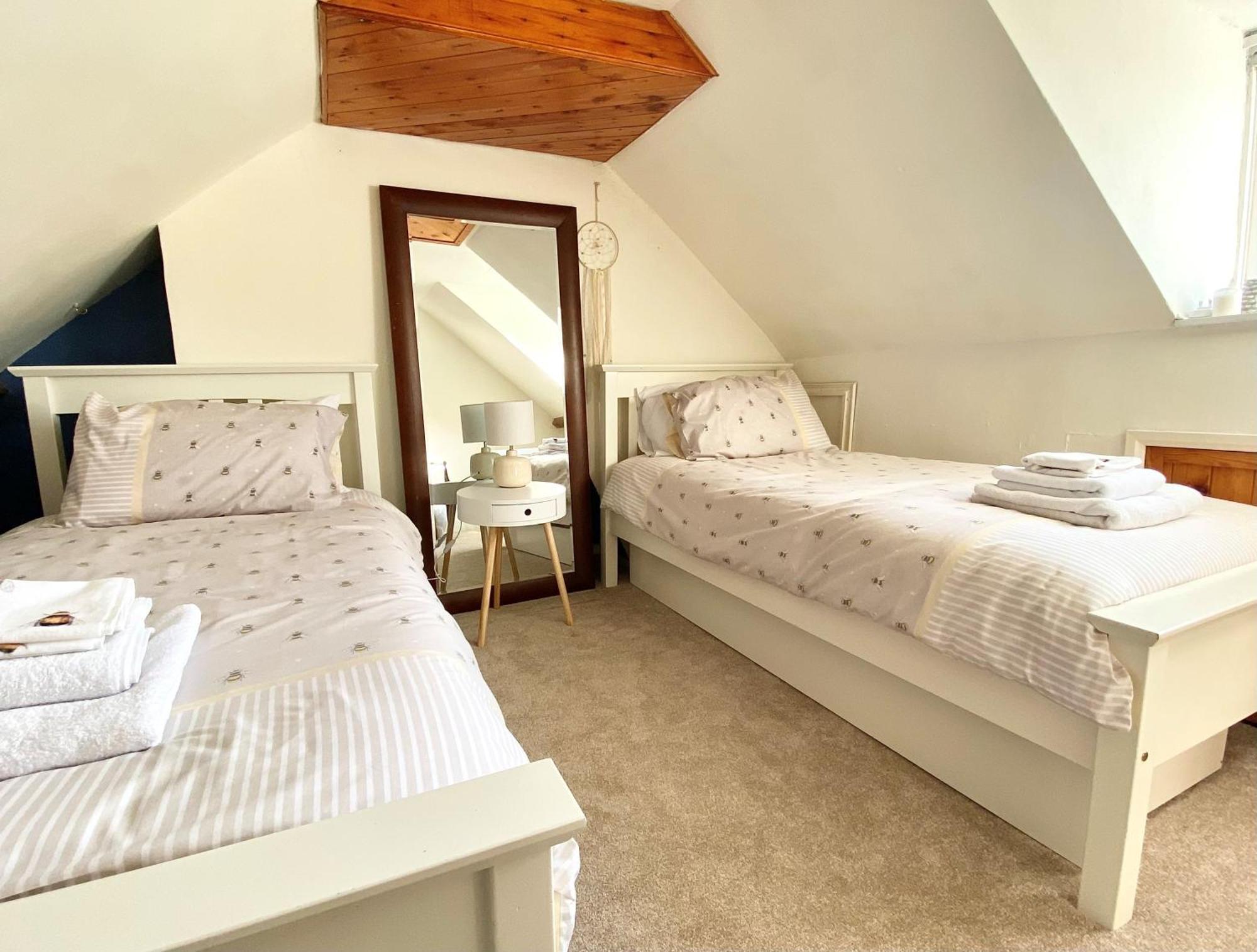 Bumblebee Cottage - Cosy Cottage In Area Of Outstanding Natural Beauty Hemel Hempstead Exterior photo