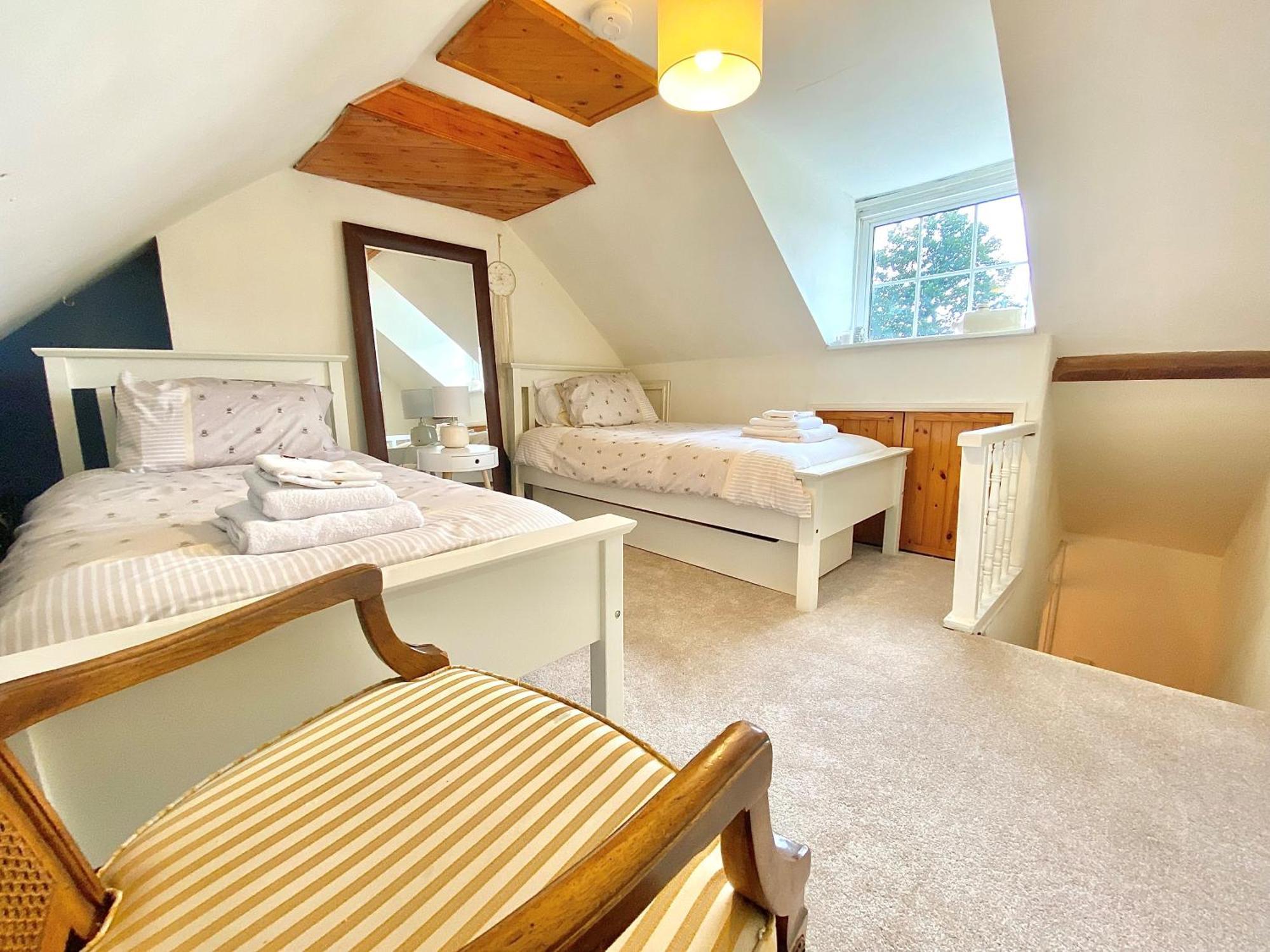 Bumblebee Cottage - Cosy Cottage In Area Of Outstanding Natural Beauty Hemel Hempstead Exterior photo